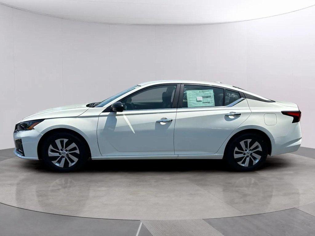 new 2025 Nissan Altima car, priced at $22,299
