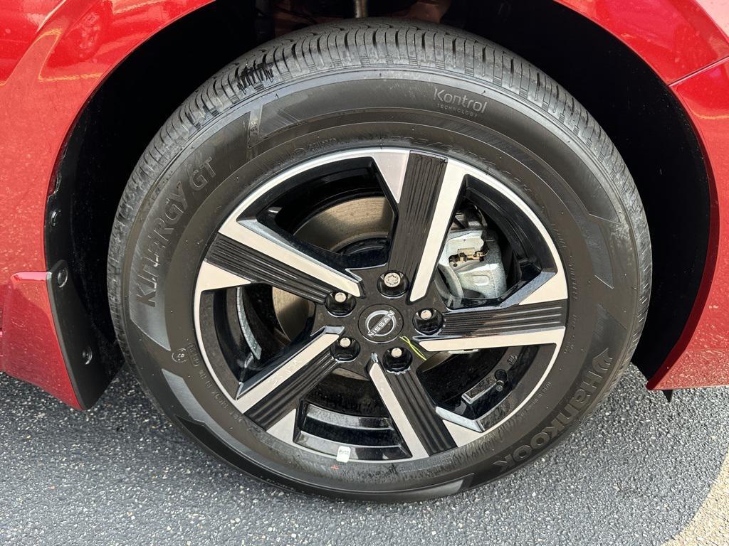 new 2025 Nissan Sentra car, priced at $21,662