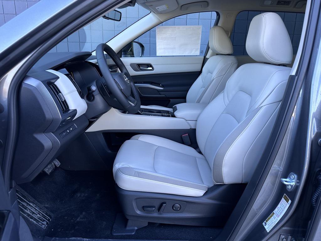 new 2026 Nissan Pathfinder car, priced at $42,172
