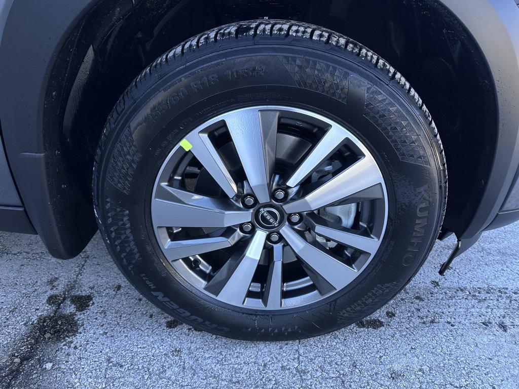 new 2026 Nissan Pathfinder car, priced at $42,172