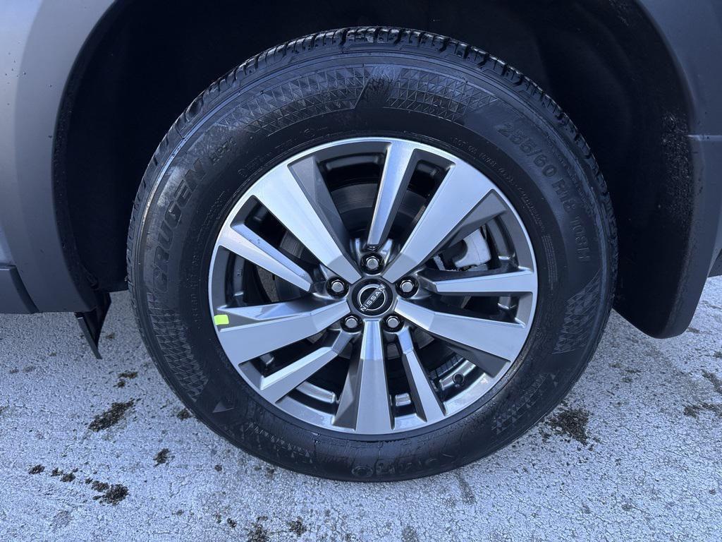 new 2026 Nissan Pathfinder car, priced at $42,172