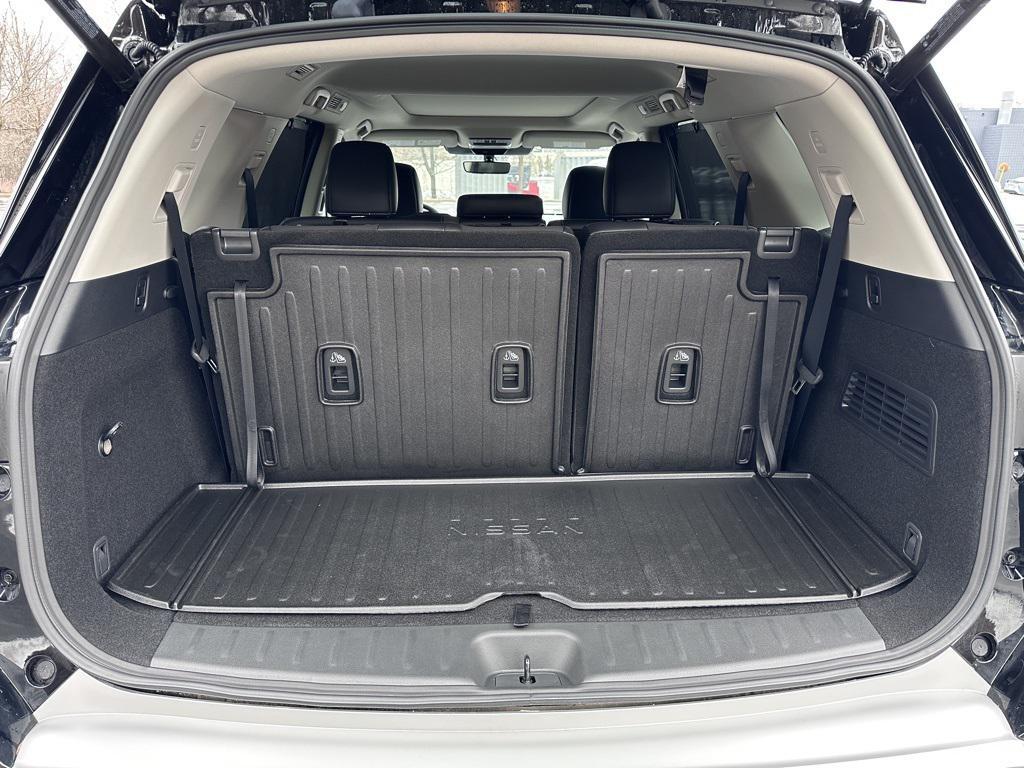 new 2025 Nissan Pathfinder car, priced at $51,347