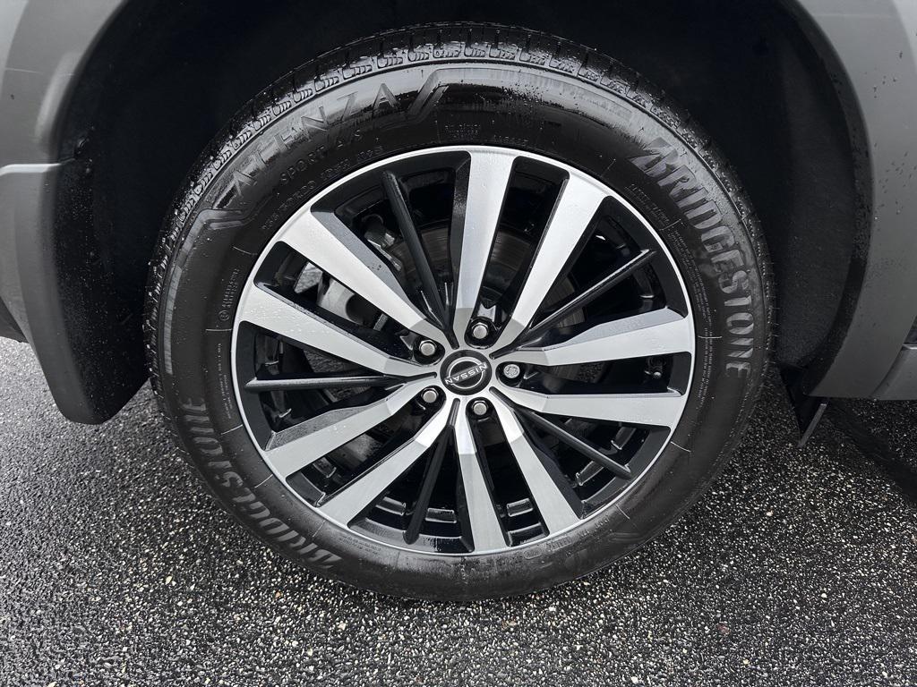 new 2025 Nissan Pathfinder car, priced at $51,347