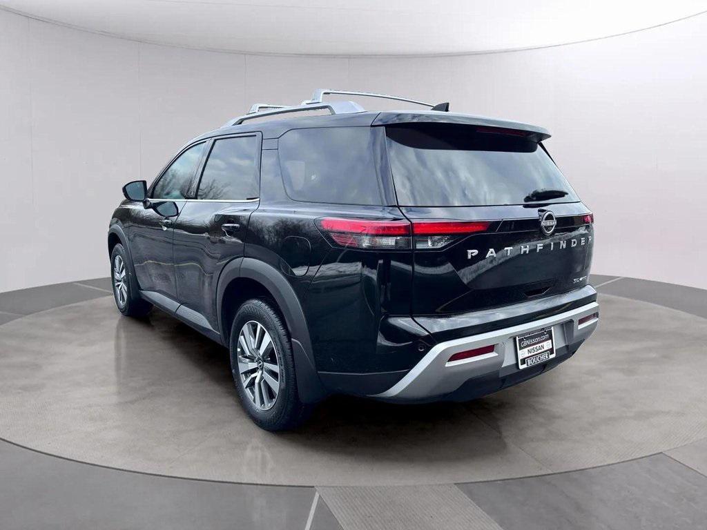 new 2025 Nissan Pathfinder car, priced at $37,989