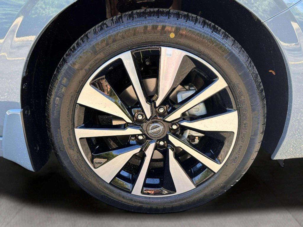 new 2025 Nissan Sentra car, priced at $24,671