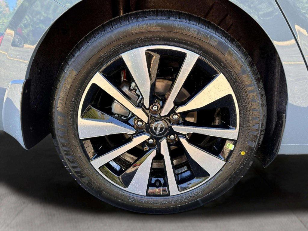 new 2025 Nissan Sentra car, priced at $24,671