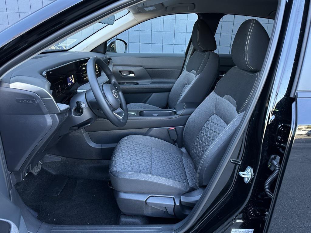new 2025 Nissan Kicks car, priced at $26,550