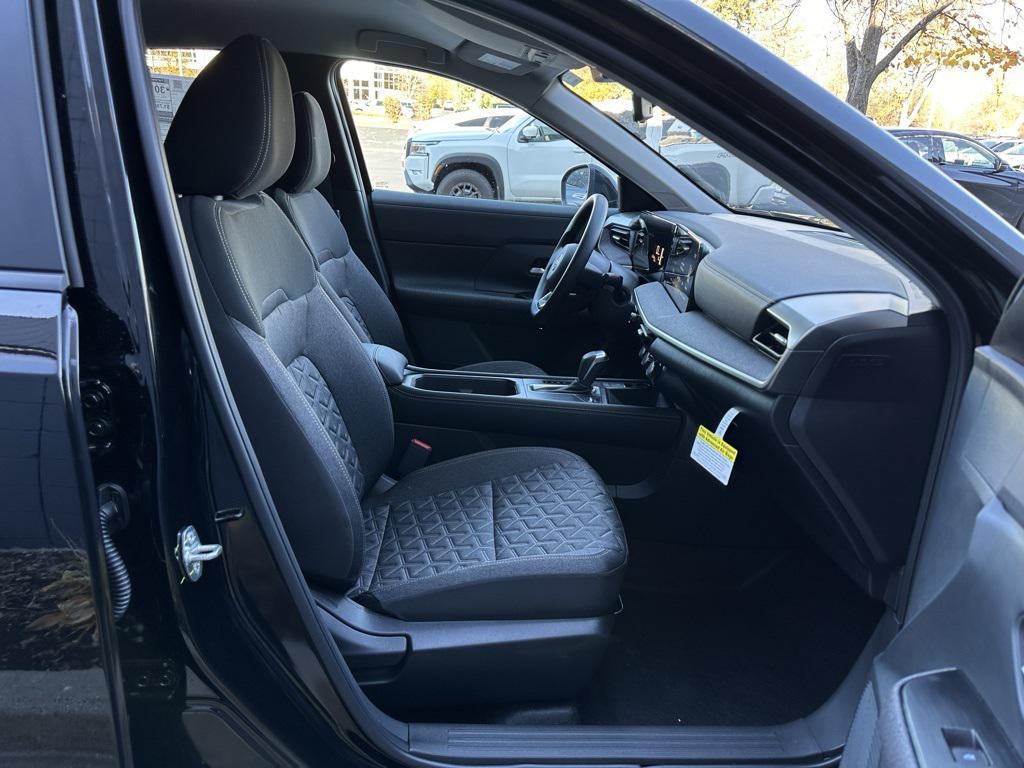 new 2025 Nissan Kicks car, priced at $26,550