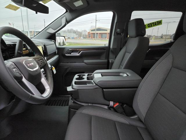 new 2026 GMC Sierra 1500 car, priced at $43,990