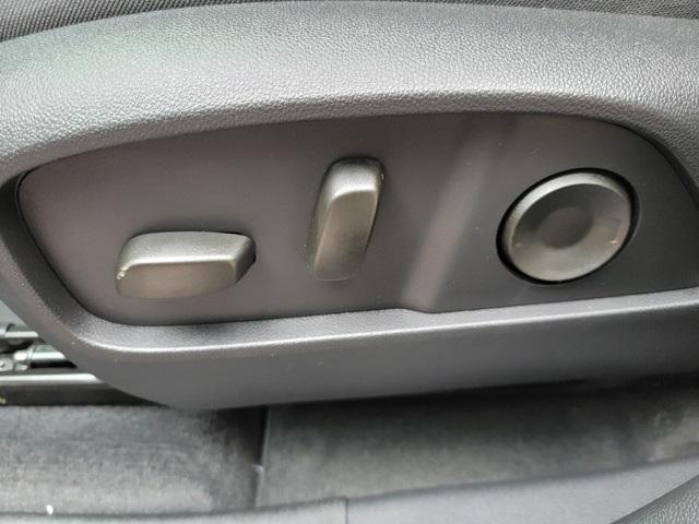 new 2026 Chevrolet Equinox car, priced at $30,950