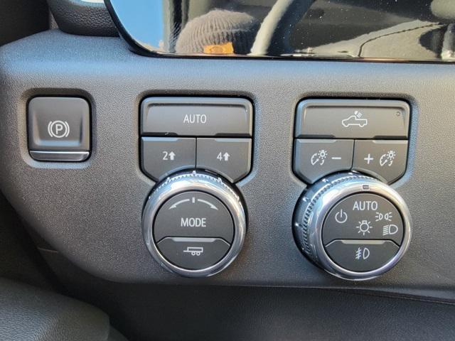 new 2026 GMC Sierra 1500 car, priced at $43,990