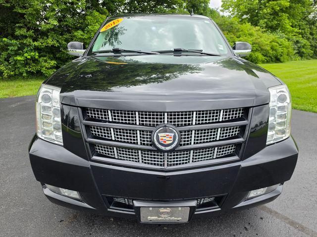 used 2013 Cadillac Escalade car, priced at $12,448