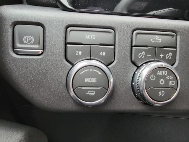 new 2026 GMC Sierra 1500 car, priced at $43,990