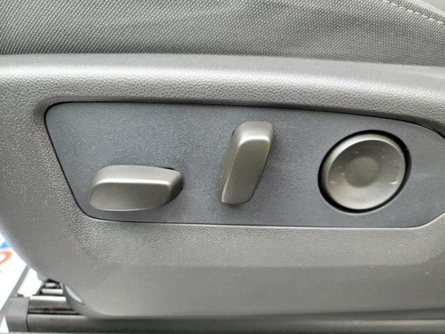 new 2026 GMC Sierra 1500 car, priced at $43,990