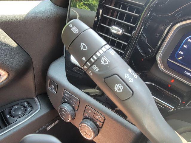 used 2025 Chevrolet Silverado 1500 car, priced at $50,914