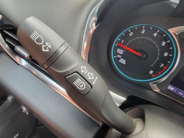 used 2023 Chevrolet Traverse car, priced at $37,993