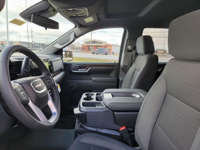 new 2026 GMC Sierra 1500 car, priced at $43,495