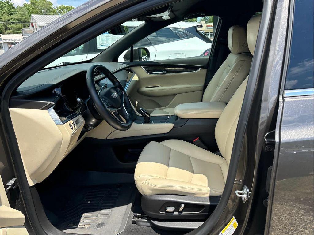 used 2019 Cadillac XT5 car, priced at $17,486
