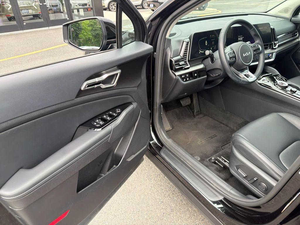 used 2024 Kia Sportage Hybrid car, priced at $30,486