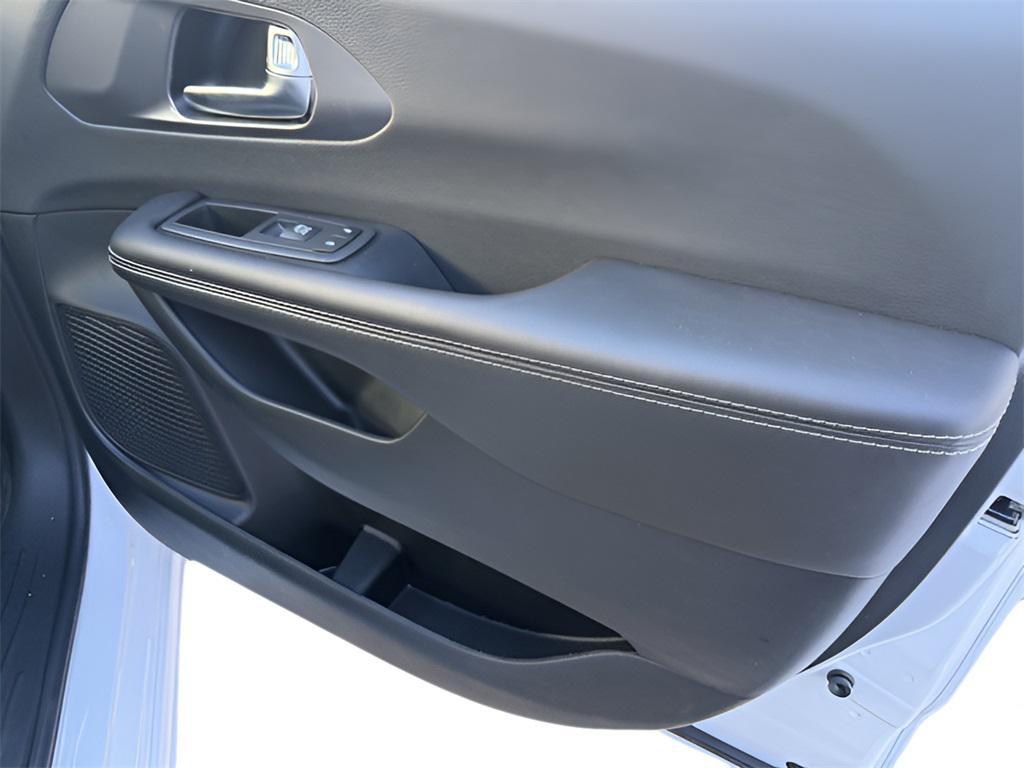 new 2026 Chrysler Pacifica car, priced at $46,640