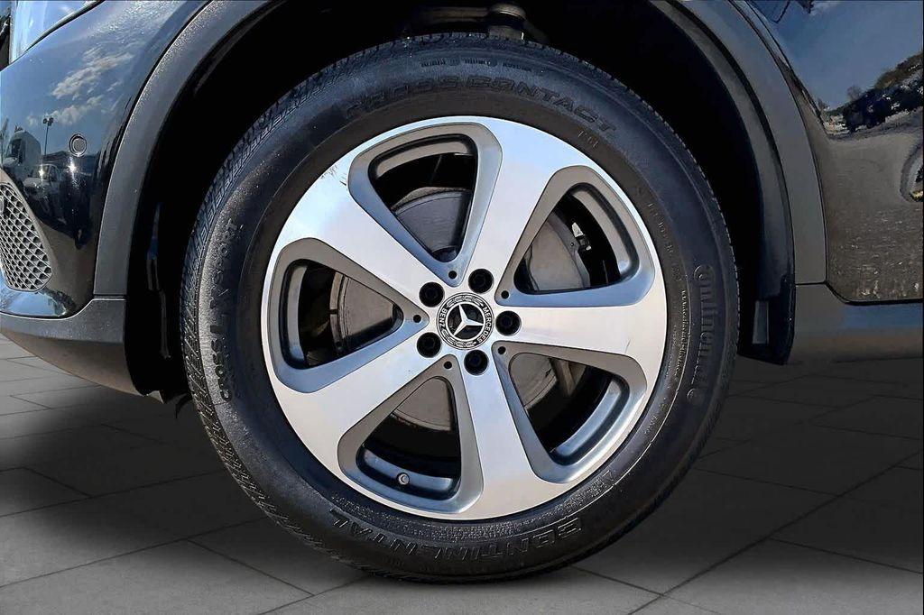 used 2019 Mercedes-Benz GLC 300 car, priced at $22,878