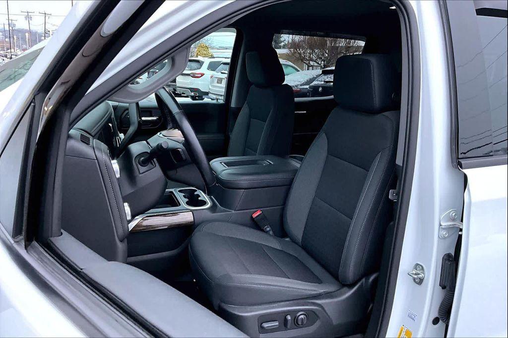 used 2022 GMC Sierra 1500 car, priced at $38,920