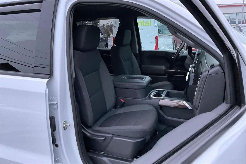 used 2022 GMC Sierra 1500 car, priced at $38,920