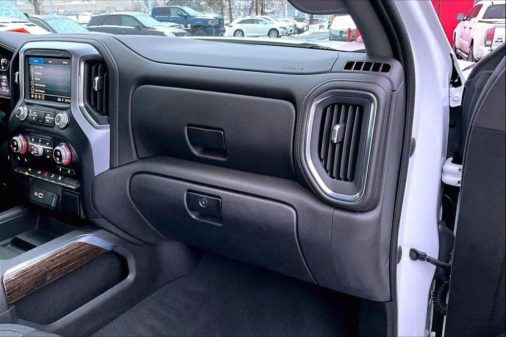 used 2022 GMC Sierra 1500 car, priced at $38,920