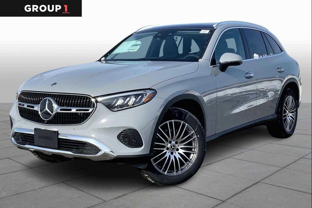 new 2026 Mercedes-Benz GLC 300 car, priced at $61,580