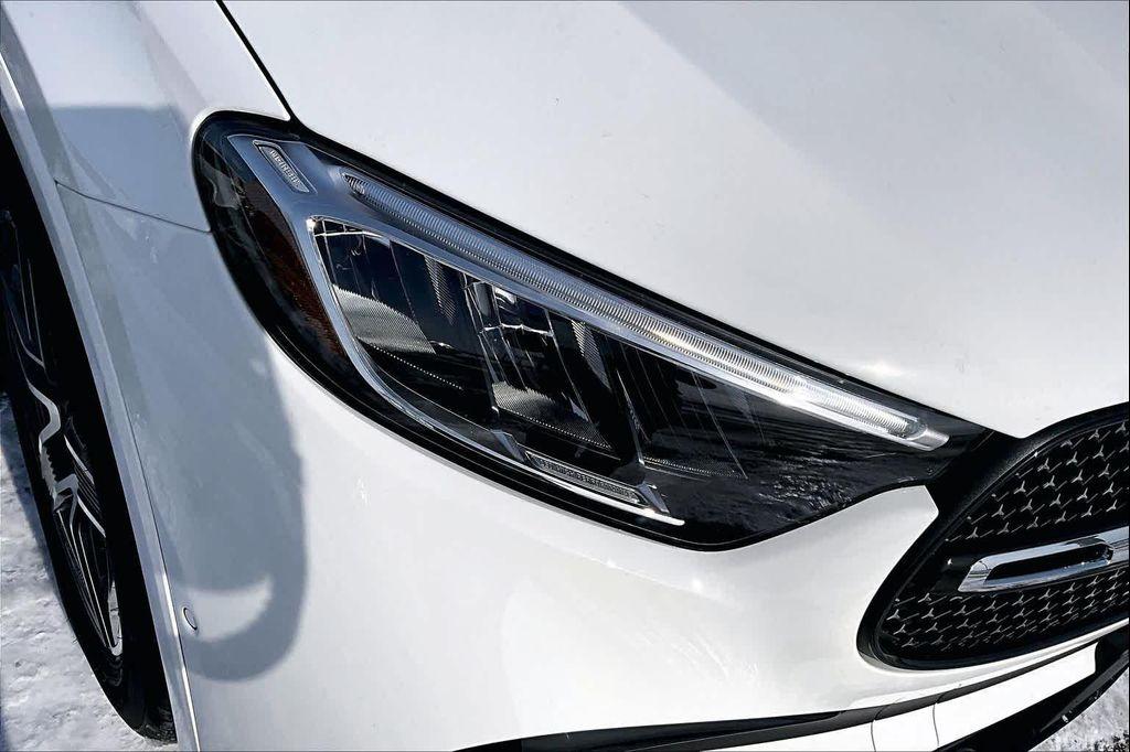 new 2026 Mercedes-Benz GLC 300 car, priced at $61,055