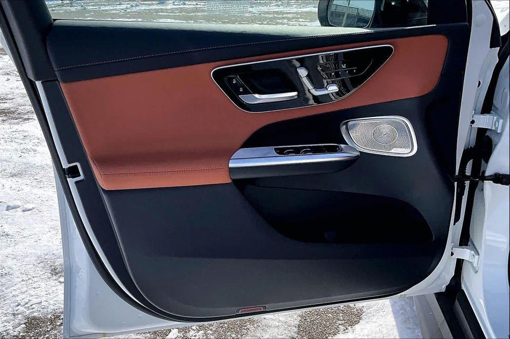 new 2026 Mercedes-Benz GLC 300 car, priced at $61,055