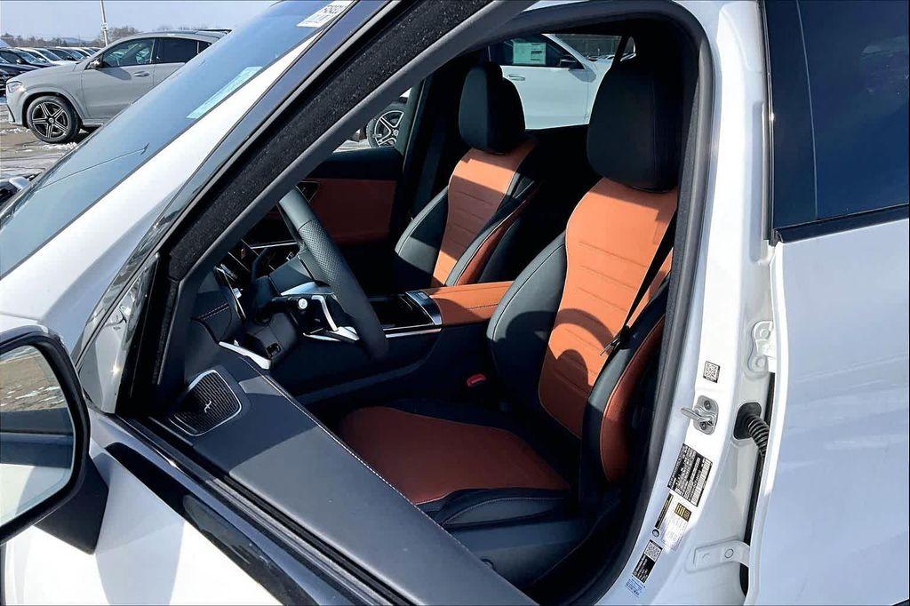 new 2026 Mercedes-Benz GLC 300 car, priced at $61,055