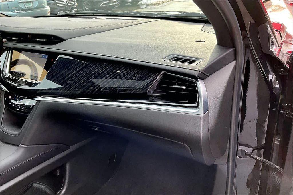 used 2024 Cadillac XT6 car, priced at $39,650