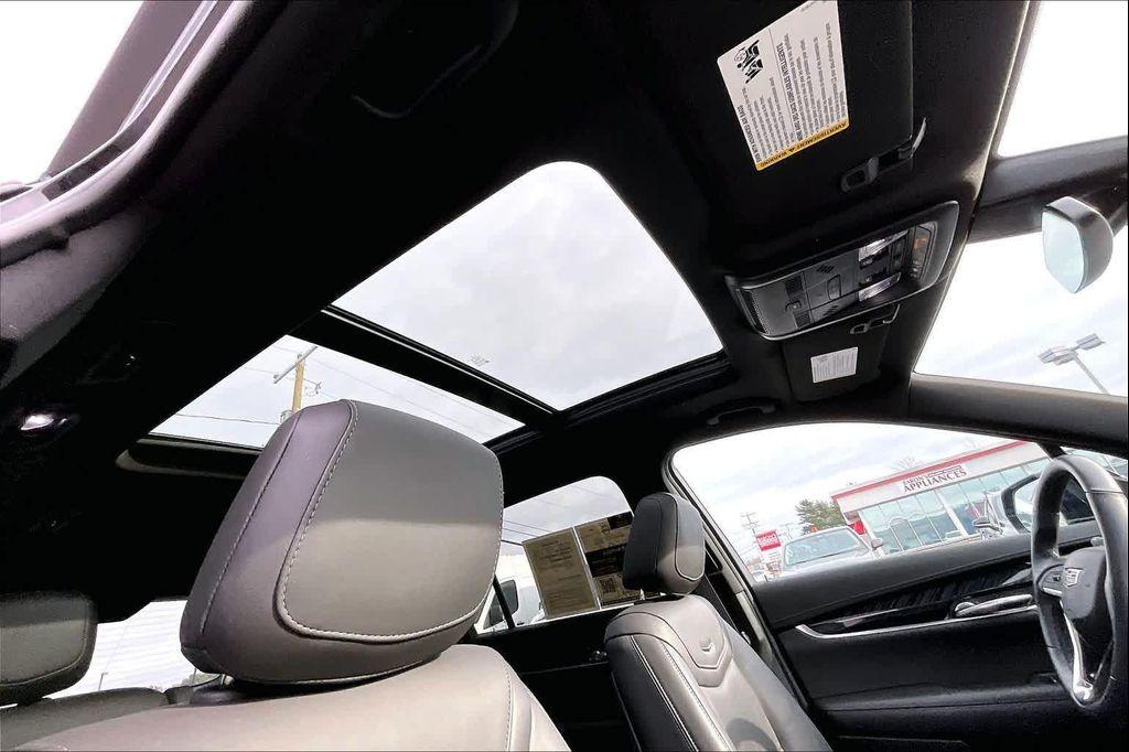 used 2024 Cadillac XT6 car, priced at $39,650