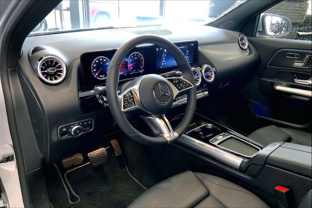 used 2025 Mercedes-Benz GLA 250 car, priced at $42,993