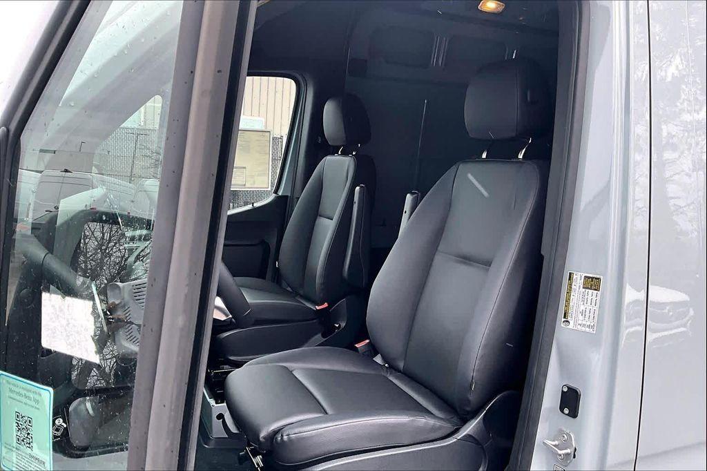 new 2026 Mercedes-Benz Sprinter 2500 car, priced at $77,530