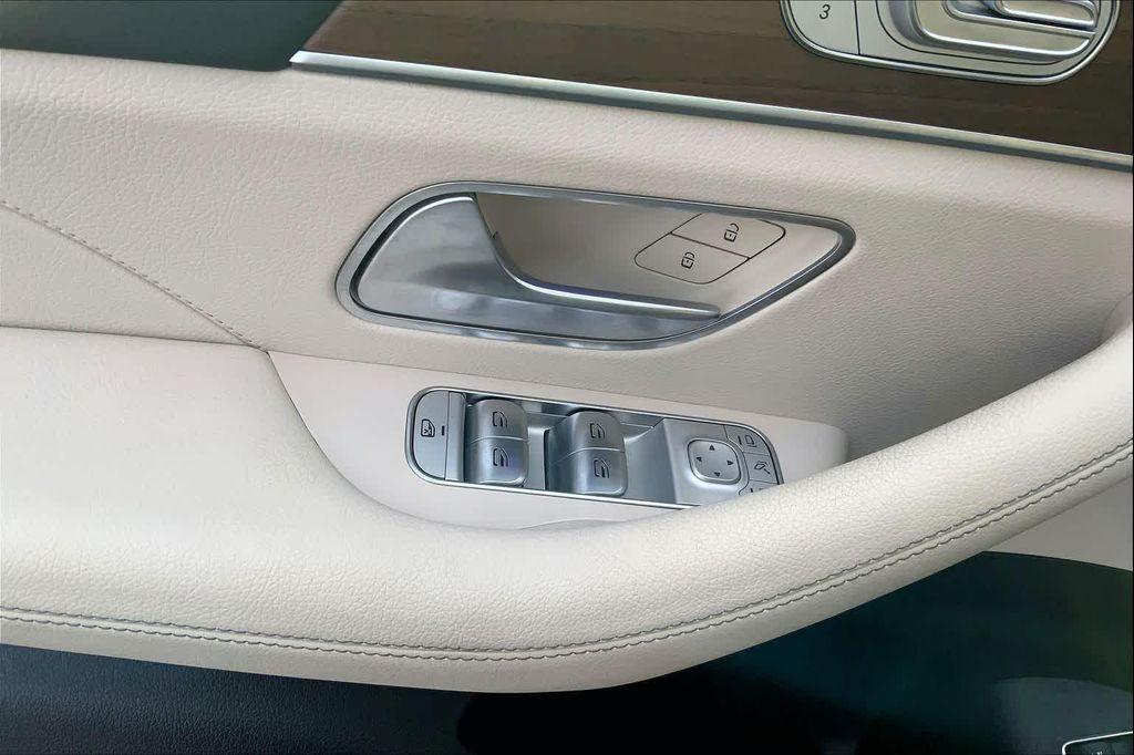 used 2024 Mercedes-Benz GLE 350 car, priced at $54,997