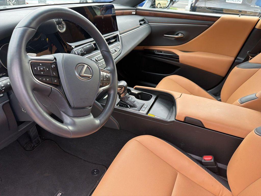 used 2025 Lexus ES 300h car, priced at $45,998