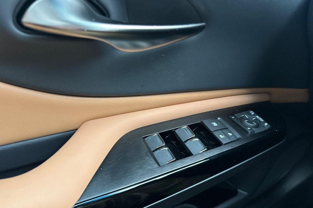 new 2025 Lexus ES 350 car, priced at $49,844