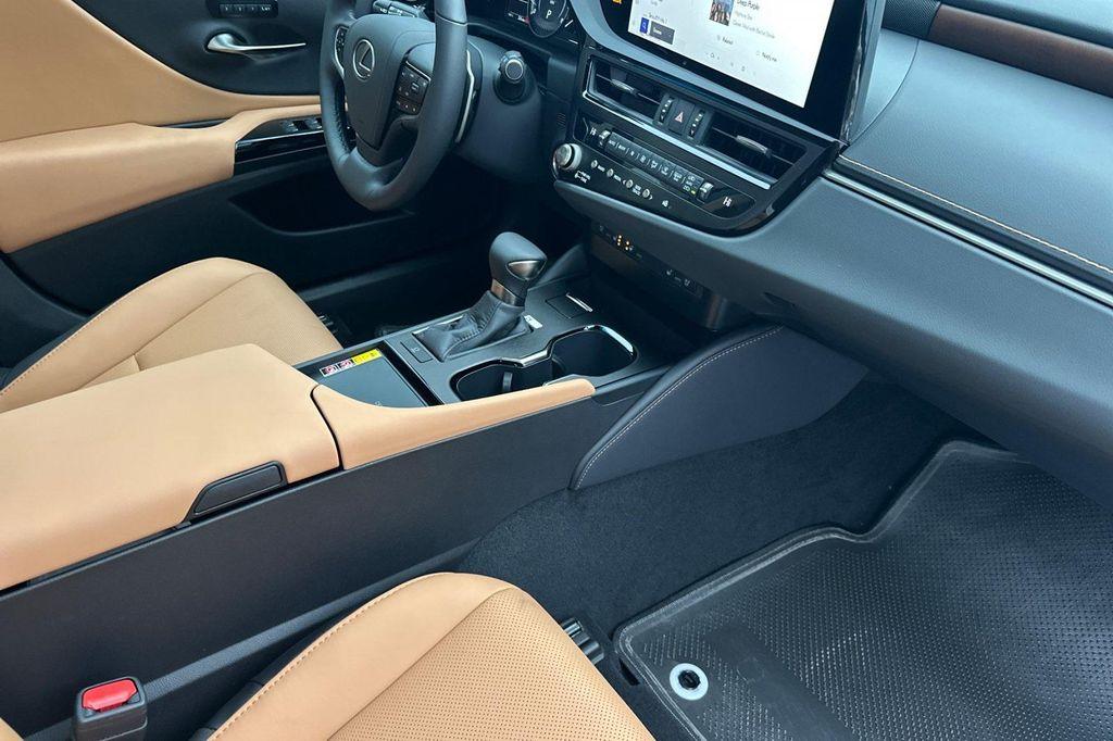 new 2025 Lexus ES 350 car, priced at $49,844