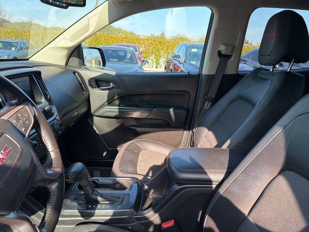 used 2021 GMC Canyon car, priced at $26,998