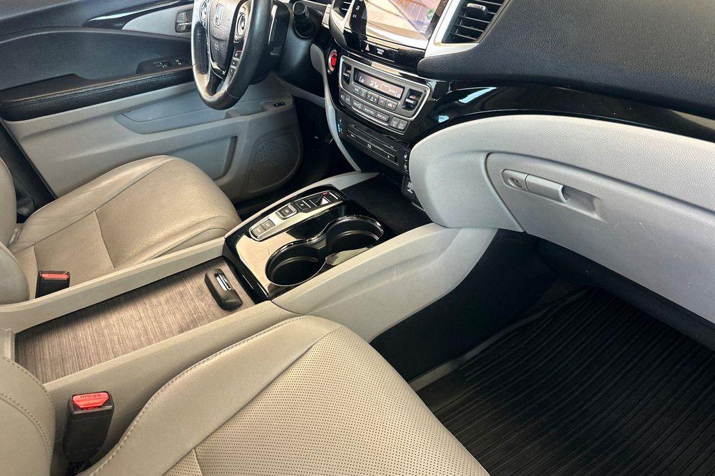 used 2017 Honda Pilot car, priced at $23,588
