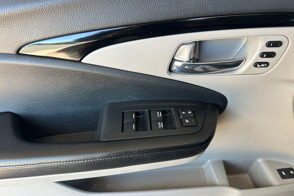 used 2017 Honda Pilot car, priced at $23,588