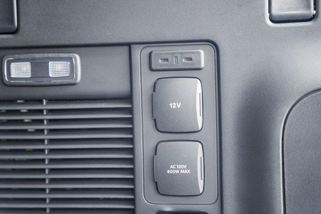 new 2025 Ford Expedition car, priced at $82,990