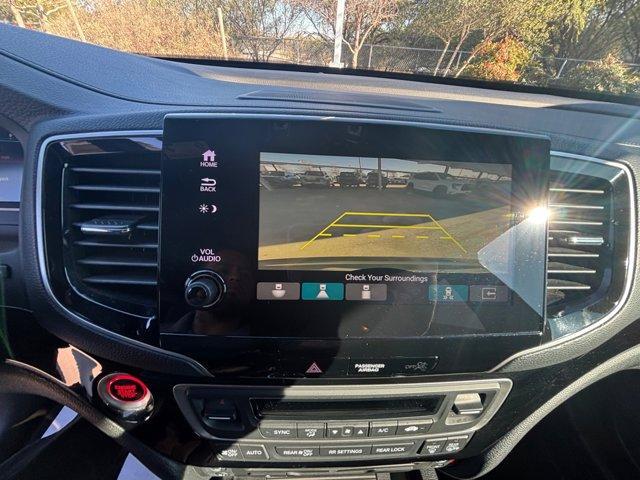 used 2022 Honda Pilot car, priced at $28,991