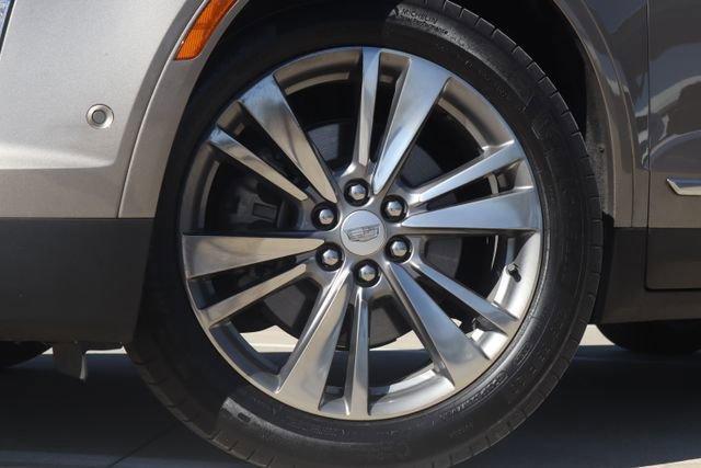 used 2022 Cadillac XT5 car, priced at $27,991