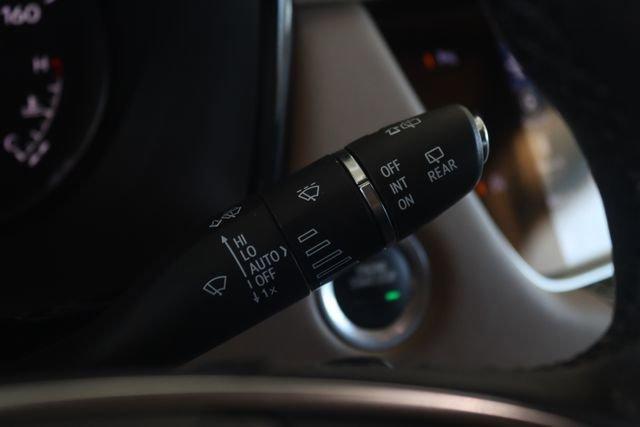 used 2022 Cadillac XT5 car, priced at $27,991