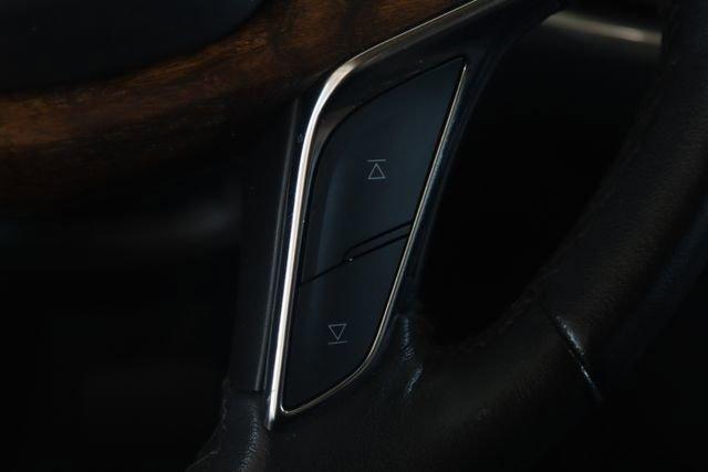 used 2022 Cadillac XT5 car, priced at $27,991