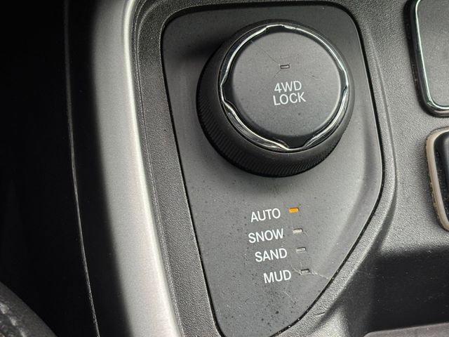 used 2019 Jeep Compass car, priced at $14,140
