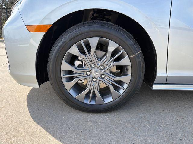 new 2026 Honda Odyssey car, priced at $48,990